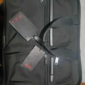 COPY - TUMI - Alpha 3 Deluxe 4 Wheeled Laptop Case Briefcase - 17 Inch Computer…